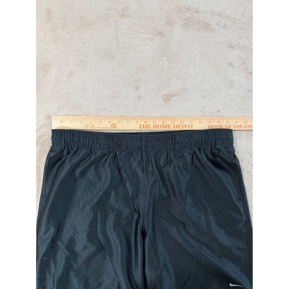 Vintage Y2K Nike Dazzle Basketball Shorts 10